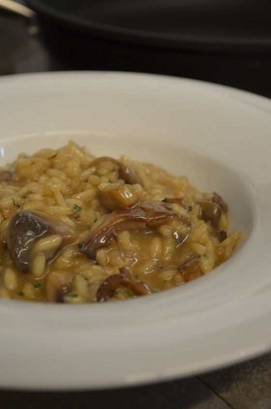 Mushroom risotto with Parmesan and truffle oil recipe Γιάννης Λουκάκος Γαβριήλ Νικολαίδης