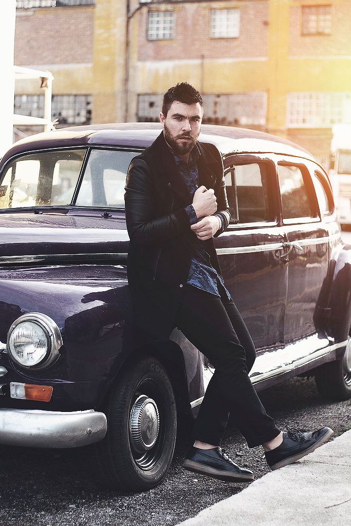 street style mens fashion blogger black pants leather demin shirt vintage car Γαβριήλ Νικολαιδης cool artisan