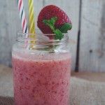 Strawberry, cucumber, mint detox smoothie