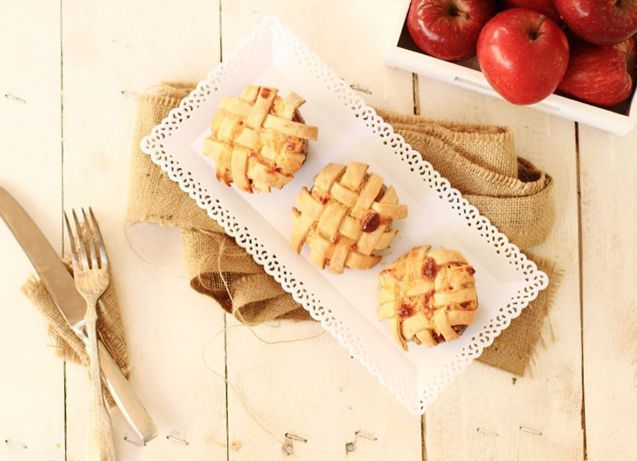 Apple pies baked in apples,apple tart, recipe, συνταγή, μηλόπιτα, συνταγή, Γαβριήλ Νικολαΐδης, food blog, best food blog 2014, food styling, photography , Γαβριήλ Νικολαΐδης, cool artisan