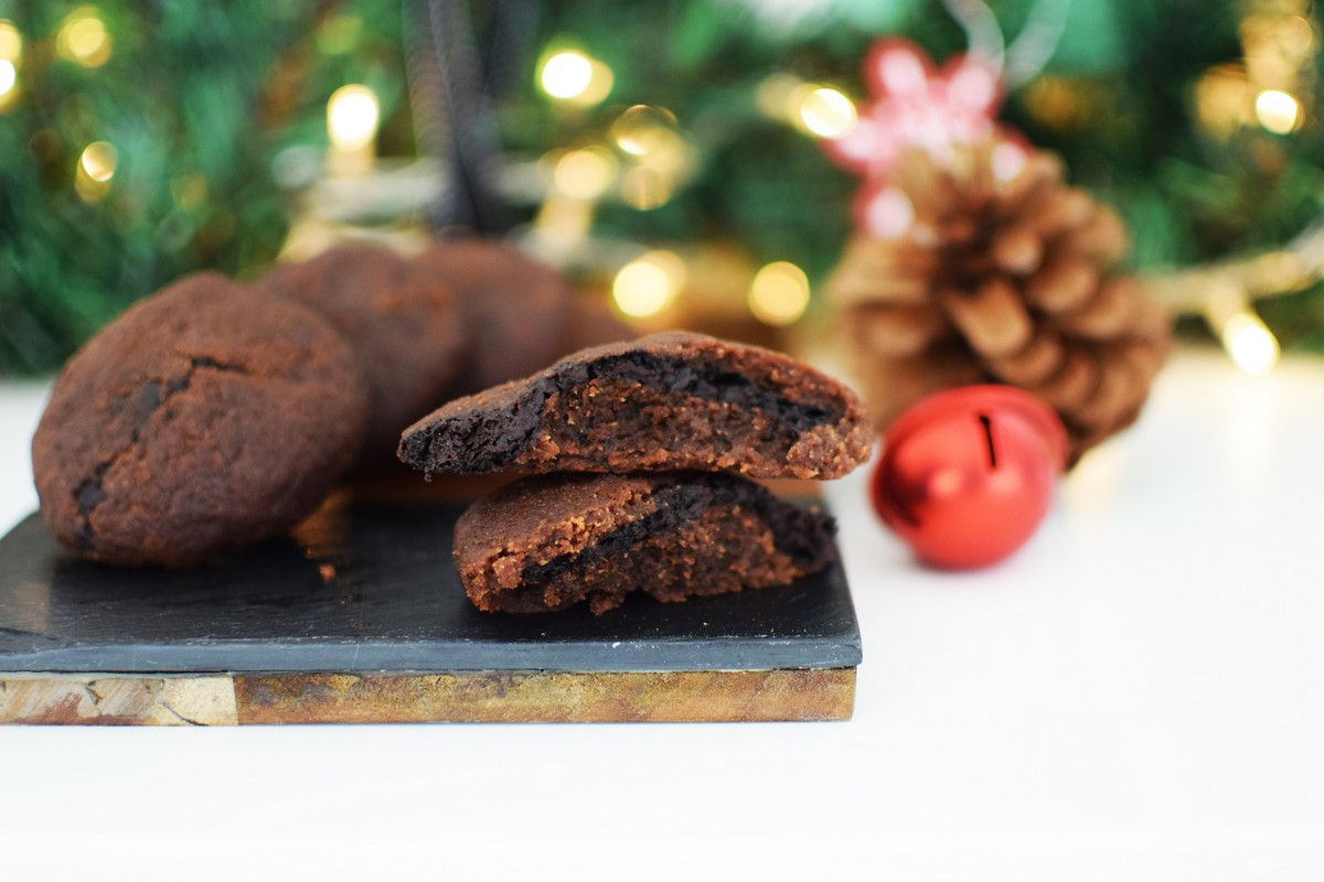 Chocolate Filled Chocolate Cookies, christmas, recipe, blog, food blogger, saveur magazine, awards, 2017, top blogger, cool artisan, gabriel nikolaidis