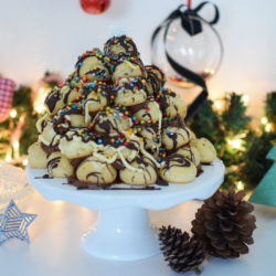 Profiterole Christmas Tree, recipe, choux, nutella, cheesecake cream, praline, mascarpone, food blog, food stylist, blog, saveur, cool artisan