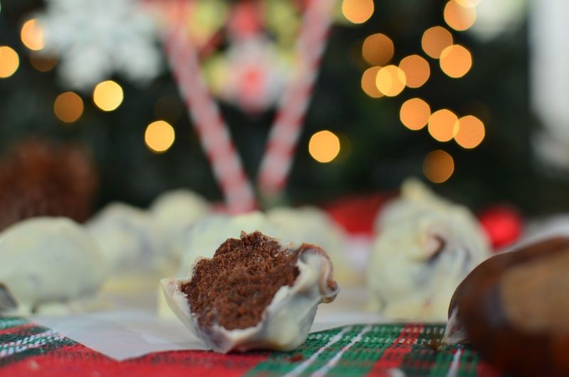 christmas-chocolate-chestnut-truffles-recipe-white-chocolate-easy-simple-food-photography-best-food-blog-2014-cf84cf81cebfcf85cf86ceaccebaceb9ceb1-cebcceb5-cebaceac
